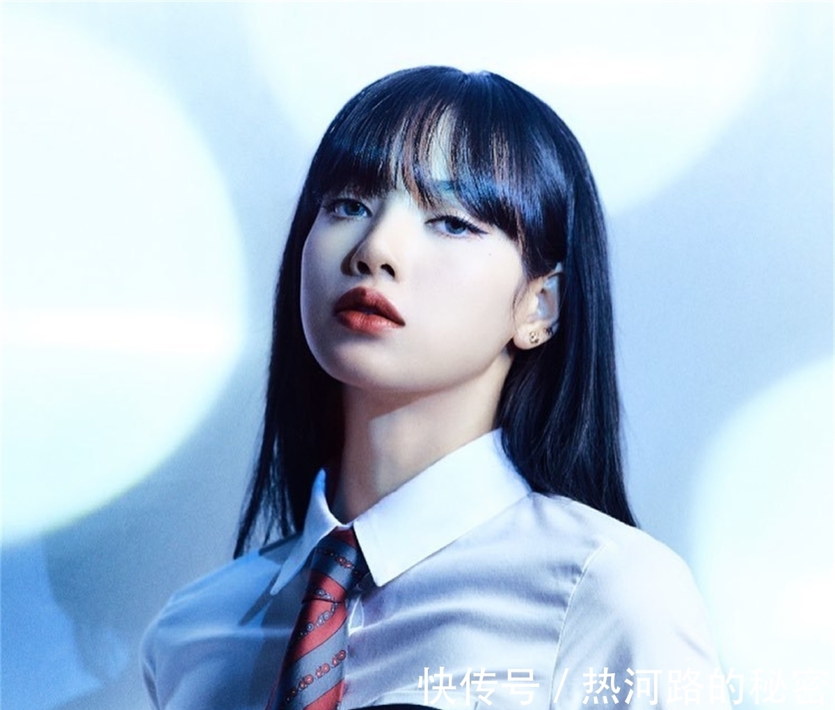 大使|BLACKPINK的Lisa穿着一身宝格丽服装，需要花费多少钱？