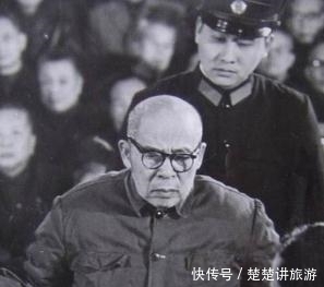 蒋介石|他是中国最伟大领袖的秘书官至正国级，曾救过主席的命，去世后却没有追悼会