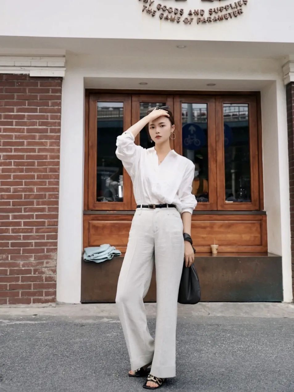 曳地阔腿裤|2021秋冬“大女人风”最流行，够飒够时髦