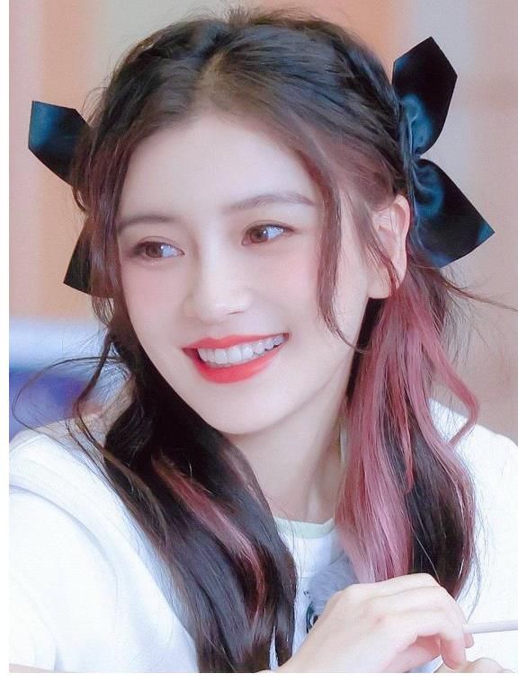 bbaby有多能吃？早餐吃三碗馄饨还不够，网友：这么吃还不胖？