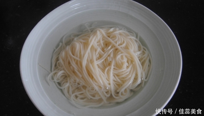 适量|冬天最应该吃的一个菜,5块钱能买2斤,营养又好吃,全家都爱吃