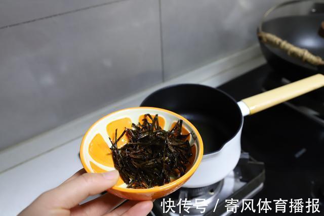 油面|教你做网红葱油面，酱香浓郁，爽滑不油腻，好吃的关键就在葱油汁