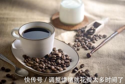 每日邮报|那个因为家里贫穷,每天靠15L咖啡喂养的女孩,现在咋样了