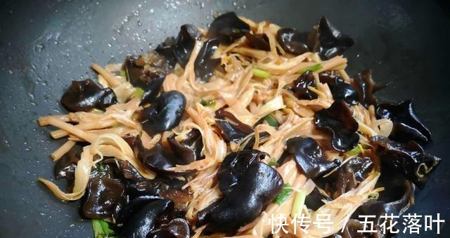 木耳|此菜是天然“健脑菜”读书的孩子要多吃，大脑更聪明，科科拿第一！