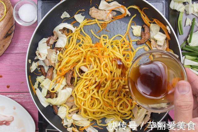鲜味|蚝油有啥用？哪些菜可以放蚝油？记住“3不宜”，学会别再用错了