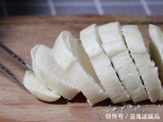 馒头|干炸馒头片,馒头片先炸就错了,难怪不好吃,大厨这样做才对