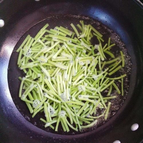 滋养|它是菜也是药,我成捆往家买,三天两头吃,视力清晰了,滋养脾胃