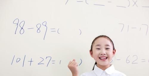 学霸|孩子若有这“3个特征”,多半是潜在的学霸,即使贪玩也没关系