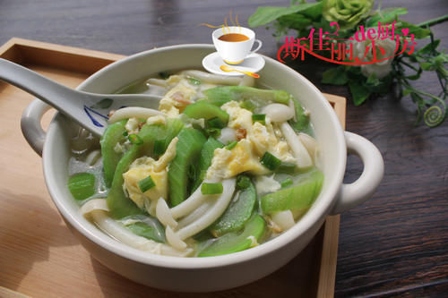 白玉菇|50岁阿姨轻断食晚餐走红朋友圈，网友：真自律，难怪身材保持这么好