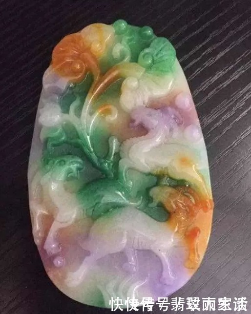 垫色|这两种低端翡翠造假技术每年染出千万元假货流向市场,你信吗?