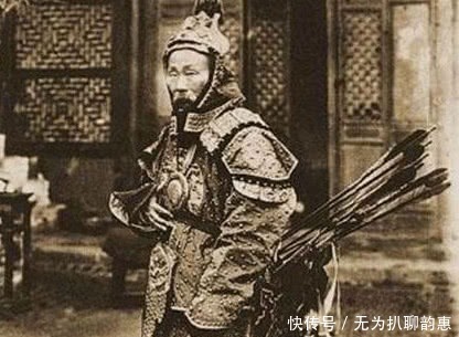 戎装|清末老照片,图五是袁世凯在朝鲜时的戎装照,英姿飒爽