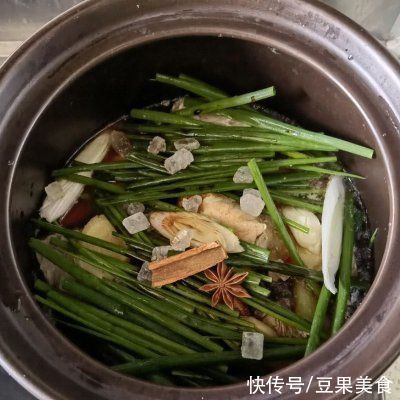 做法|东坡肉的经典做法，不会你就Out了