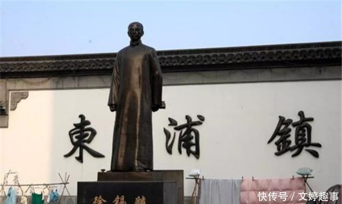 这个亲王真怪,对革命党总是网开一面,民国建立后,他又两次叛乱