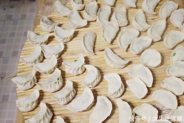 茄子和韭菜这样做,没想到这么好吃,我家一周吃5次,比吃肉还香