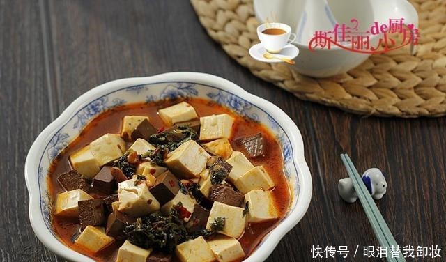 这三样菜一起烧实在太鲜美了,开胃下饭香,5分钟上桌多吃不长肉