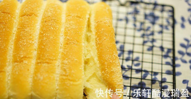 厨师机|松软拉丝的三奶排包(椰浆鲜牛奶酸奶老面包)