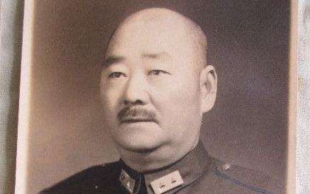 逃到|淮海战役国军总司令战败后，逃到此国当个职员，身份曝光吓坏上司