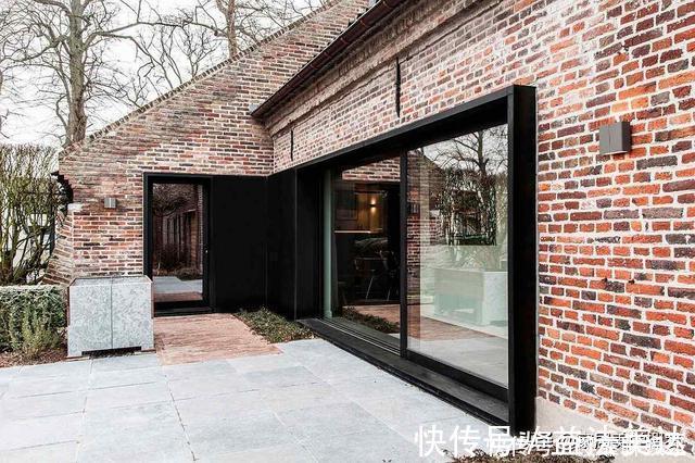 房屋|翻新过后的农舍房屋，从黑暗到安静舒适彻底转变