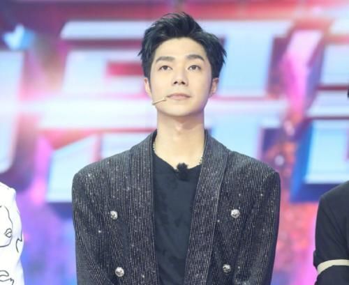 天天向上|《天天向上》空降新主持综艺感爆棚,王一博和他差太多