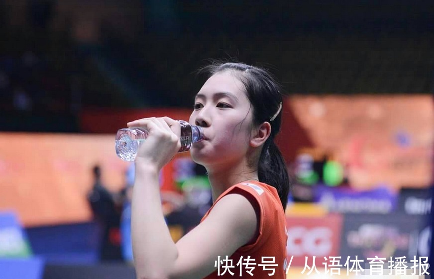 国羽|久违!羽坛最美女神亮相尤伯杯,被国内媒体大赞:美得动人心魄