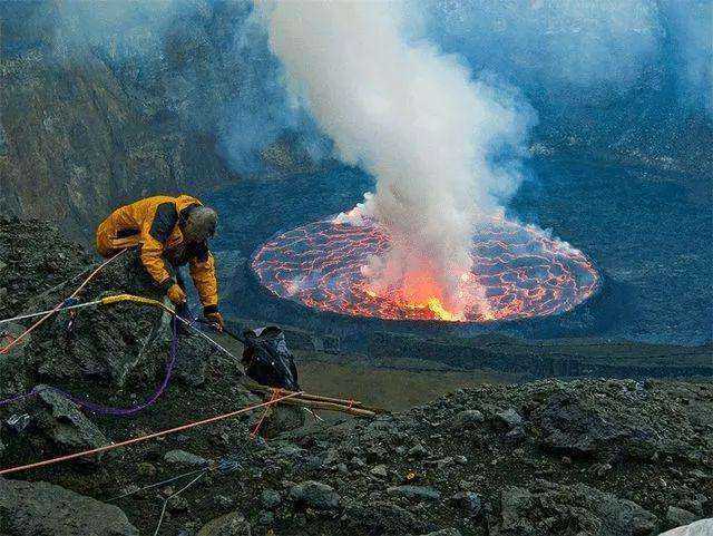 汤加火山爆发是超级武器造成的