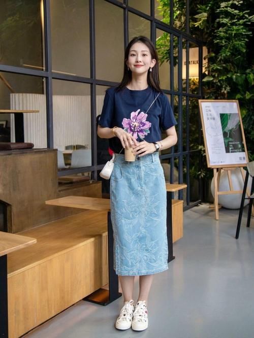 时尚|有品位的女人初秋都穿减龄单品，优雅又显气质，轻松就能装嫩几岁