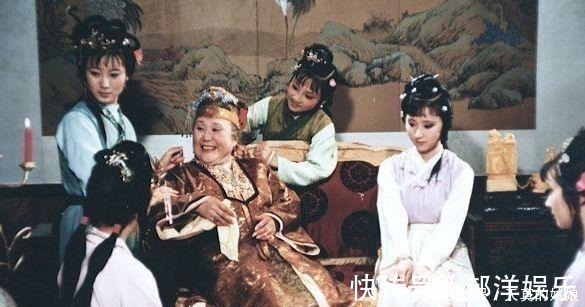 王夫人$为何黛玉刚到贾府,贾母就对她身边的丫鬟挑三拣四原因很隐晦!