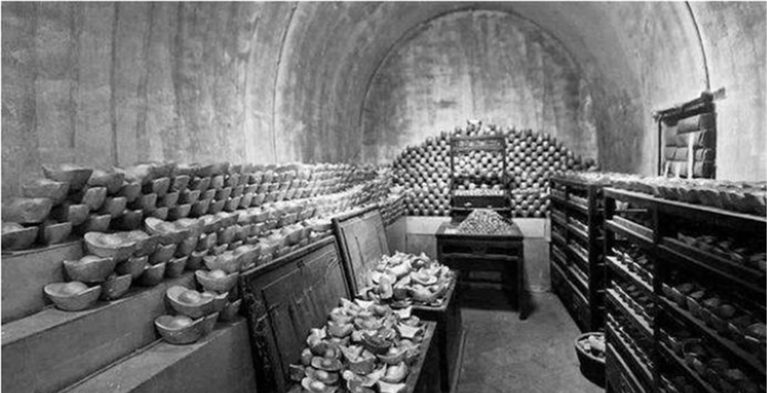 和?|有传闻说小偷进和珅家库房,为什么一分钱都不拿就走了?