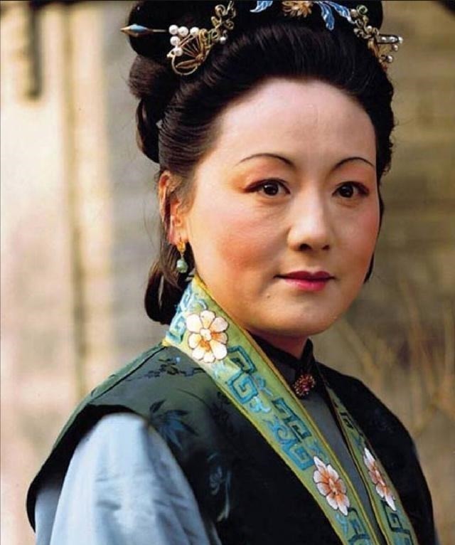 彩云@王夫人屋里有多可怕?薛宝琴初进贾府,史湘云提醒:那屋全是坏人