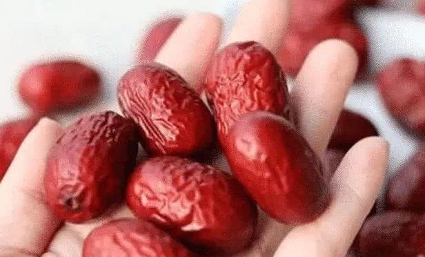 红枣|老中医提醒红枣要少吃,最好不要吃,知道为什么吗早知早受益