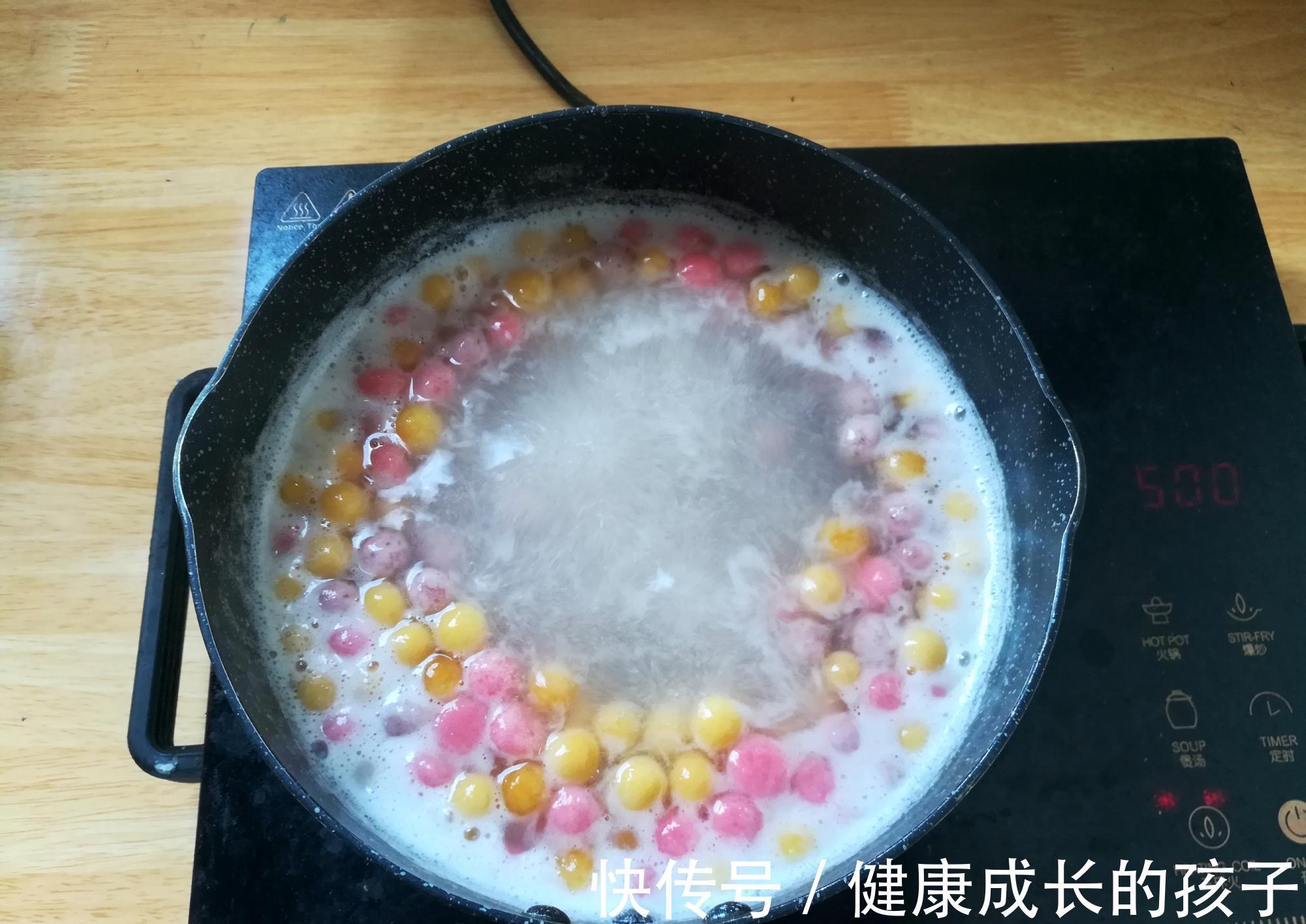 红润|秋季快速早餐，8分钟上桌，营养滋补又暖胃，脸色红润气色好