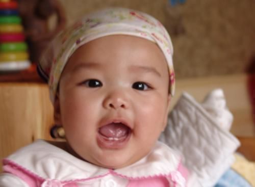 聪明娃|“话痨”父母能培养出聪明娃?4个好处胜过沉默,你说对了吗?