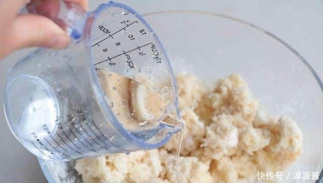 饺子|用土豆做了10个，一人吃了8个；营养超级全面，完爆任何一种吃法