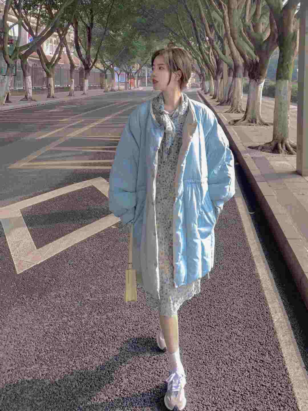 碎花裙 怎么穿保暖又减龄?快来试试这些“早春色”单品,甜美温柔又时髦