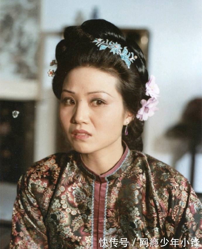 女儿探春#林黛玉客居贾府,为何会引起赵姨娘的反感?女儿探春一语道破