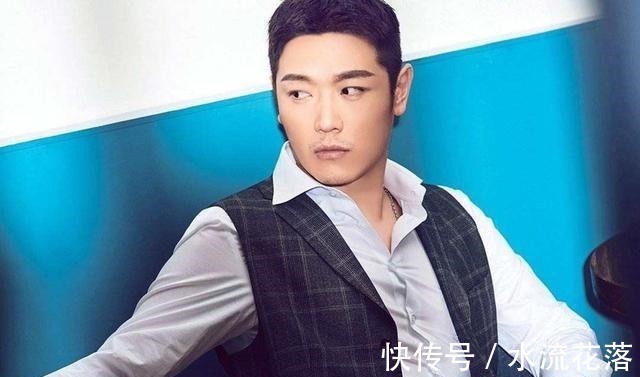 直播間|當紅主持被《天天向上》除名！涂著厚粉底和口紅，和網紅搶飯碗