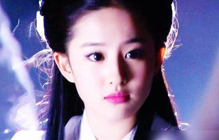 神雕|《神雕》中,小龙女武功到底有多高?《笑傲江湖》令狐冲来告诉你