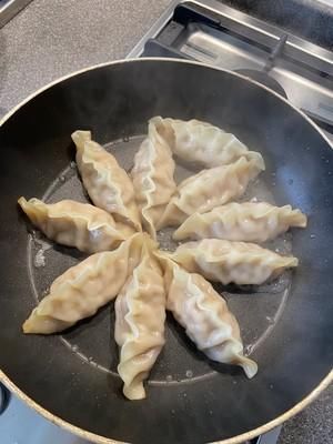 好吃快捷的煎饺（任意饺子可做）