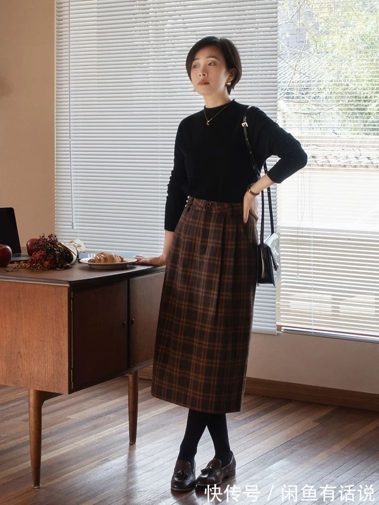 高腰线 冬天火了一种毛衣叫“卷边领”,优雅有女人味,外穿内搭都挺好看