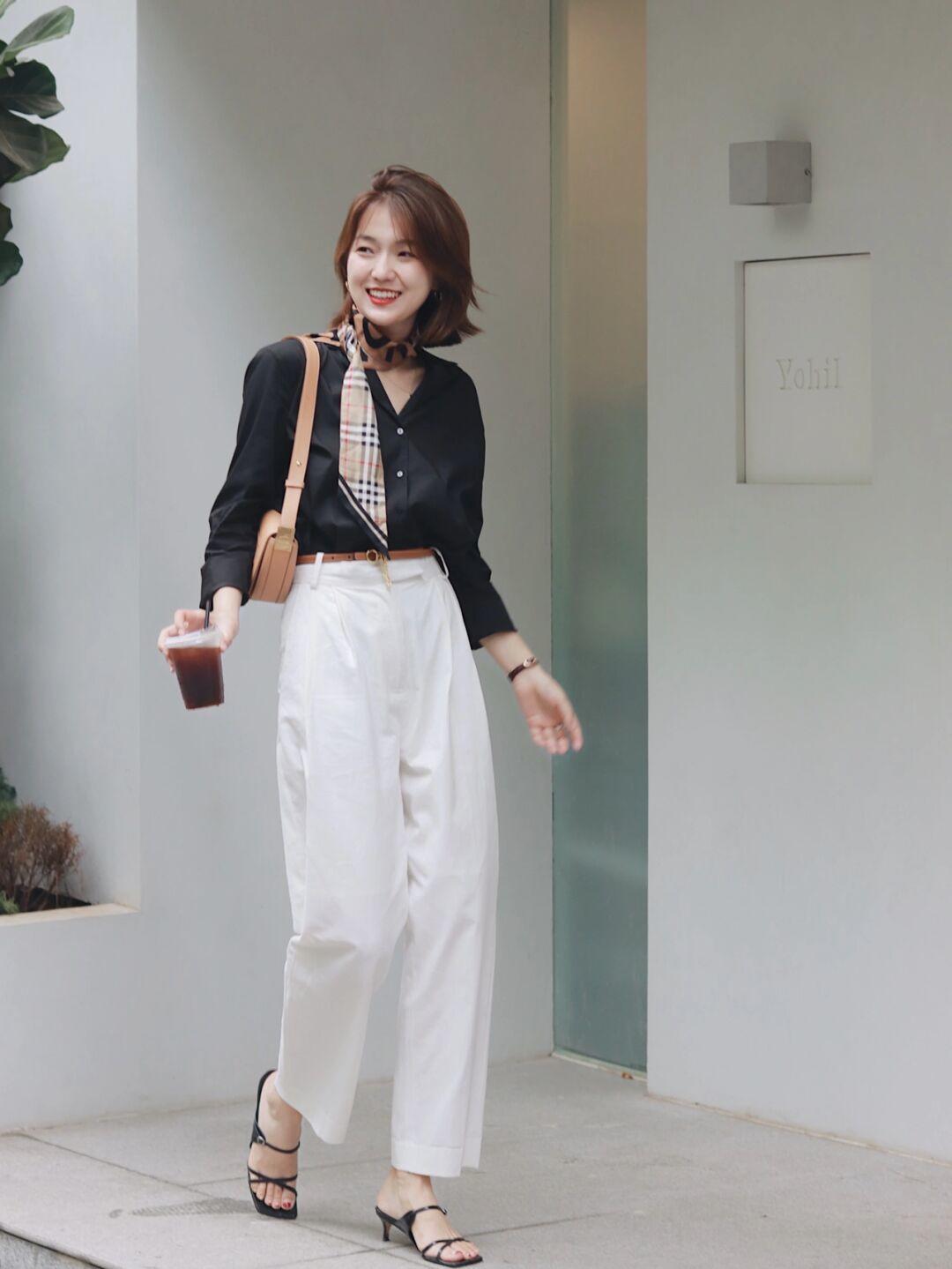 博主|早秋穿搭值得,针织衫搭配半身裙或牛仔裤,轻松穿出名媛气质