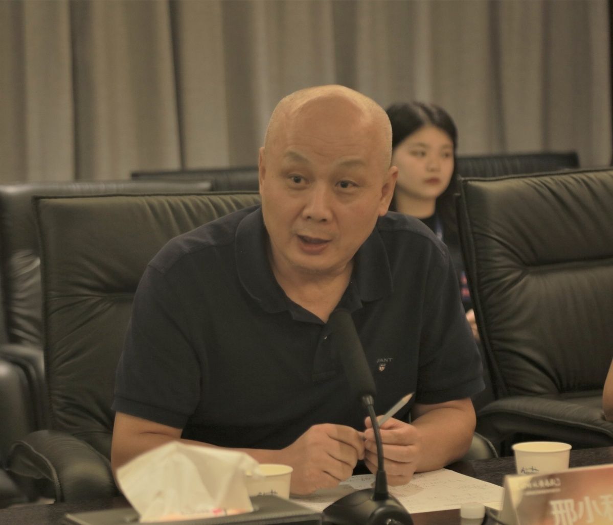 《东方新传奇》来辉武纪录电影创作研讨会在亚玄集团举行