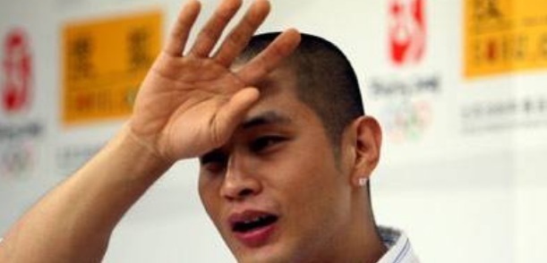 那位加入美国国籍,却被终生禁止回国的流量明星,如今怎么样了