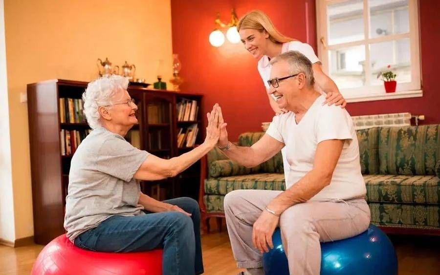 老人|认知症老人日常生活遇到困难？给照护者的10个建议