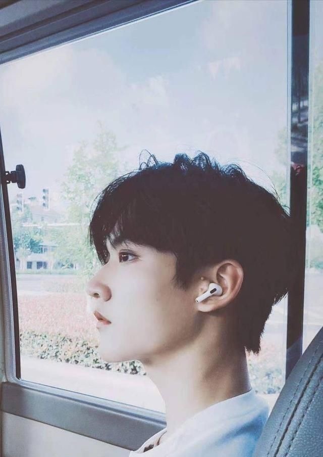 内娱男团的5位门面担当:林彦俊制霸本人,宋亚轩日系美少年