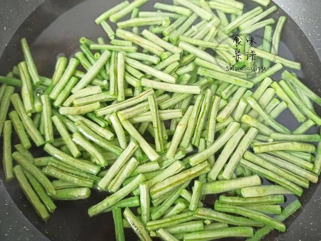  除夕夜年夜饭，6道凉拌菜要收藏，清爽又解腻，学会做给家人们吃