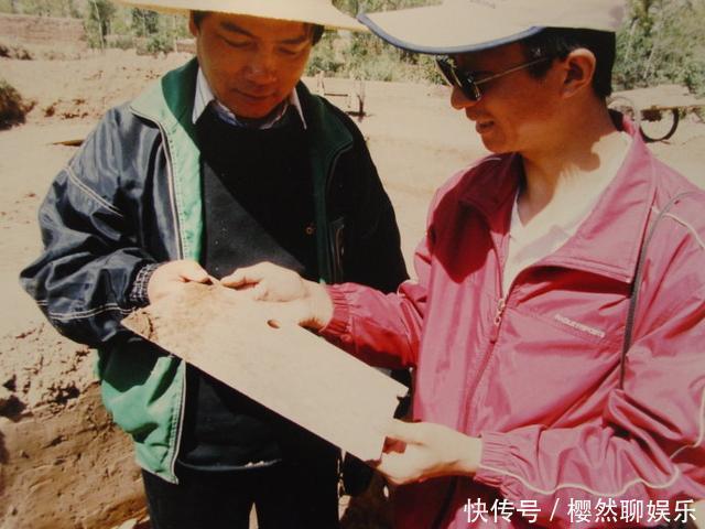  地震来临，“母亲”紧紧护着孩子死去，被人发现已过了4000年