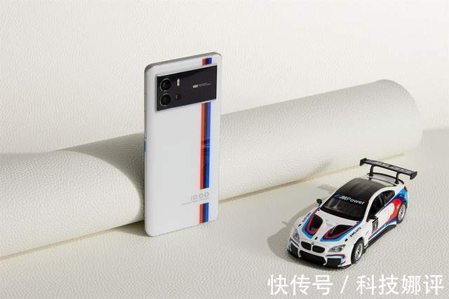 图赏|iQOO 9图赏:设计不俗,硬核实力经得住考验