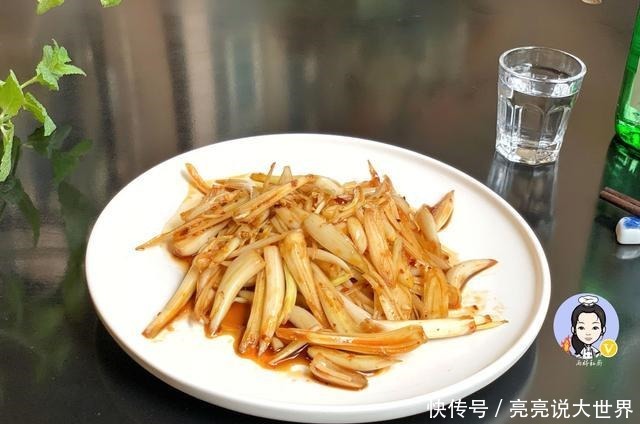它被人称“菜中灵芝”,简单一拌就好吃,5块钱一斤,遇见别错过