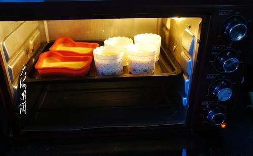 又到周末,孩子爱吃的小零食不用买,自己做有趣好吃又健康