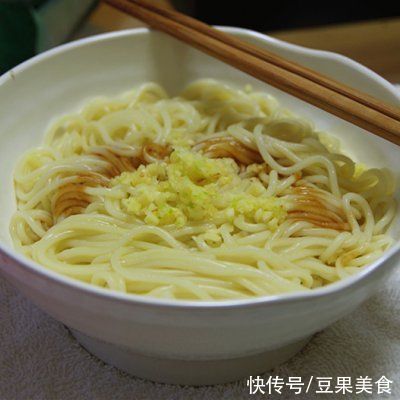 员工餐|不知道吃什么，啪当面---孤独的美食家准没错